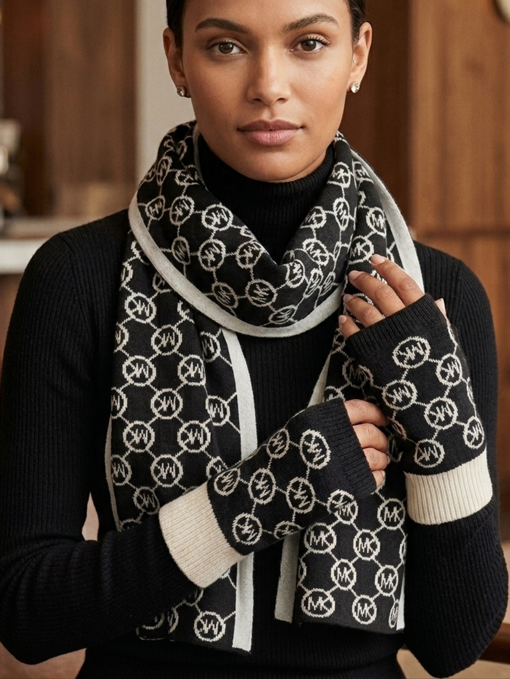 MICHAEL KORS 2-Piece Scarf Fingerless Gloves MK LOGO Black Ivory NWOT